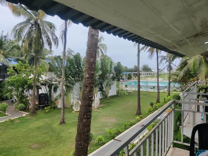 FOXOSO LA ALPHONSO BEACH RESORT GOA